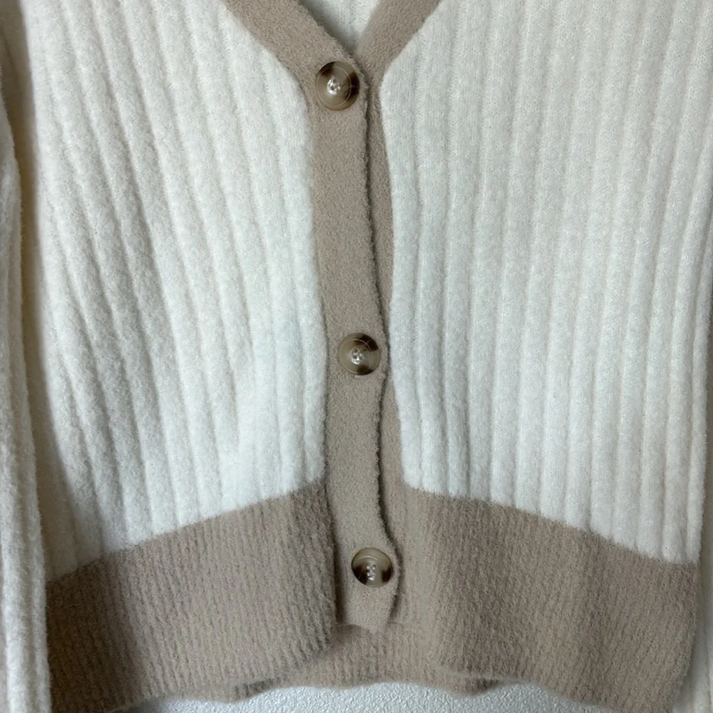 Jessica Simpson Long Sleeve Button Down Cardigan XS - Picture 3 of 7
